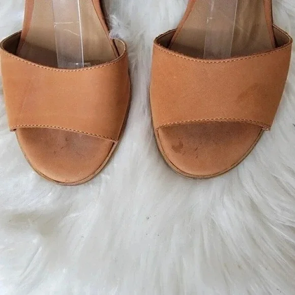 KELSI Dagger Tan Heel Kari Buckle Sandals casual Cocktail Party Size 8.5 - Picture 6 of 11
